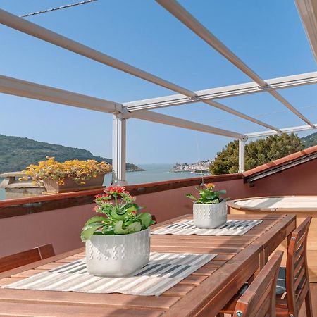 Апартаменты The Boat House Portovenere Портовенере Экстерьер фото